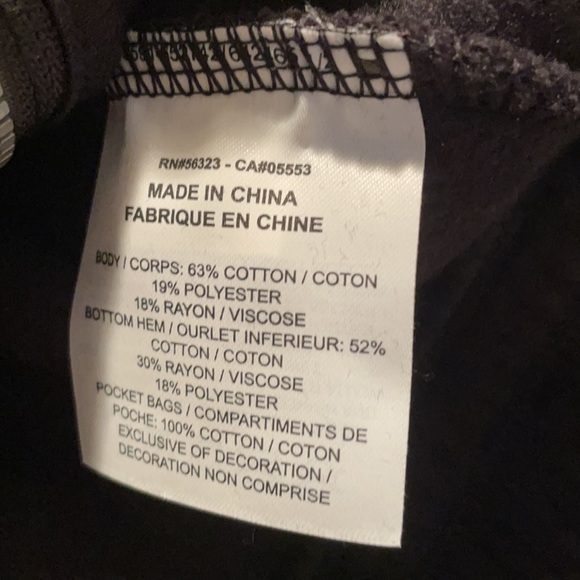 Nike “Air” Women’s Cropped Zippered - Picture 4 of 4